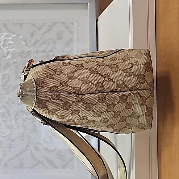 Gucci Abbey Tote Bag Tan & Gold Top Handle UPDATED β¨οΈ π - Picture 6 of 17